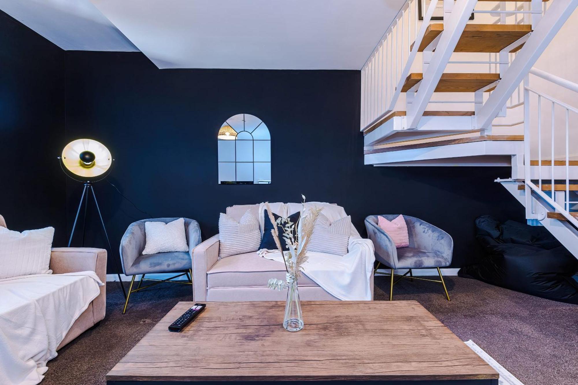 Rest&Recharge At A Spacious Townhouse By The Etihad Villa Manchester Exterior photo